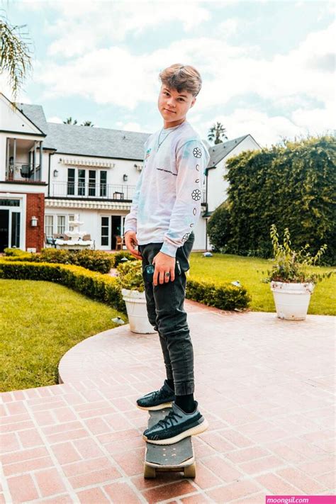 Jack Doherty is a 16 year old YouTuber who has 2.5 million subscribers on YouTube. His most popular video, titled "I flipped all of these!", has gotten over 26 million views. He posts videos that are pranks, challenges, and other funny videos. He is well known for his series where he skips school or gets kicked […]